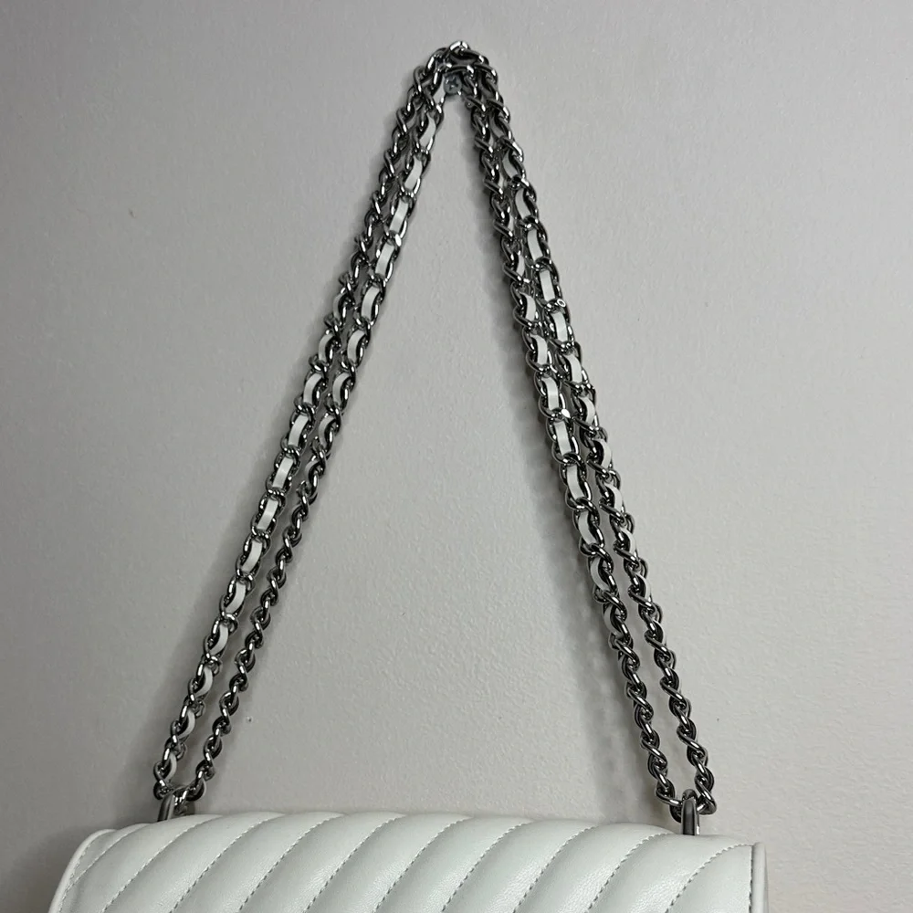 White Quilted Chain Michael Kors Shoulder Bag - Picture 3 of 3